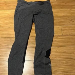 Lululemon crop leggings with zipper in the back